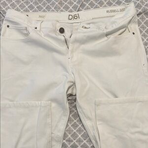 DL1961 White Straight Jeans